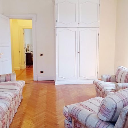 Roman Holidays Boutique Room photo