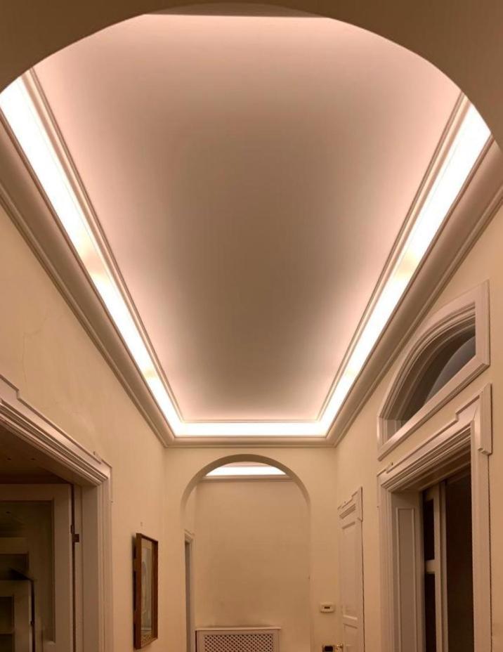 Roman Holidays Boutique Room photo